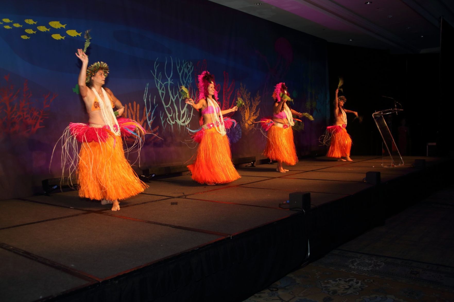 111718GlennonGlow_51.JPG